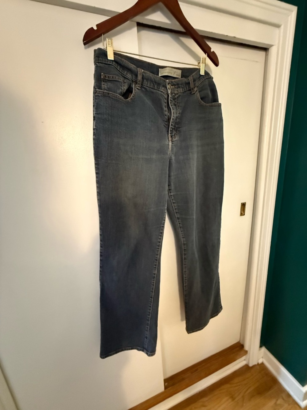Women’s Classic Midwash Blue Jeans